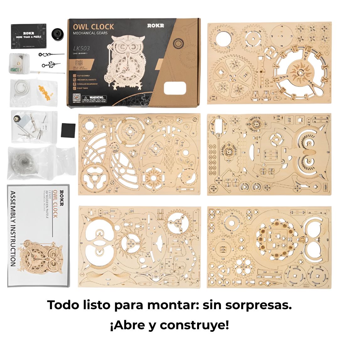 Contenido del kit reloj búho en mesa: tableros cortados, piezas y manual listos para montar; kit madera 3D regalo creativo