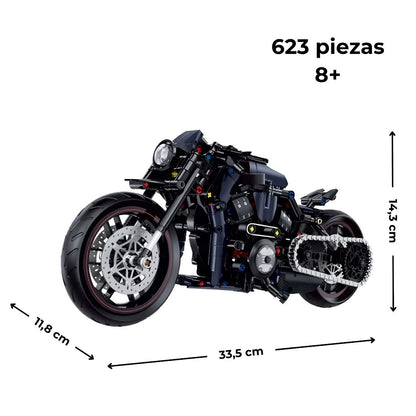 Moto de bloques tipo Technic con dimensiones, número de piezas y edad recomendada indicada sobre fondo blanco.