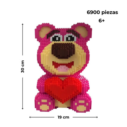 Oso de bloques con corazón; medidas en cm, número de piezas y edad recomendada (6+).