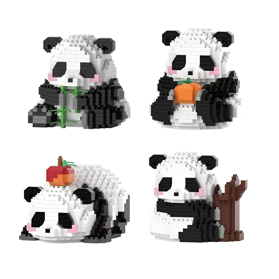 Cuatro modelos de panda en microbloques sobre fondo blanco, figuras decorativas y coleccionables, diseño detallado ideal para regalo y exposición