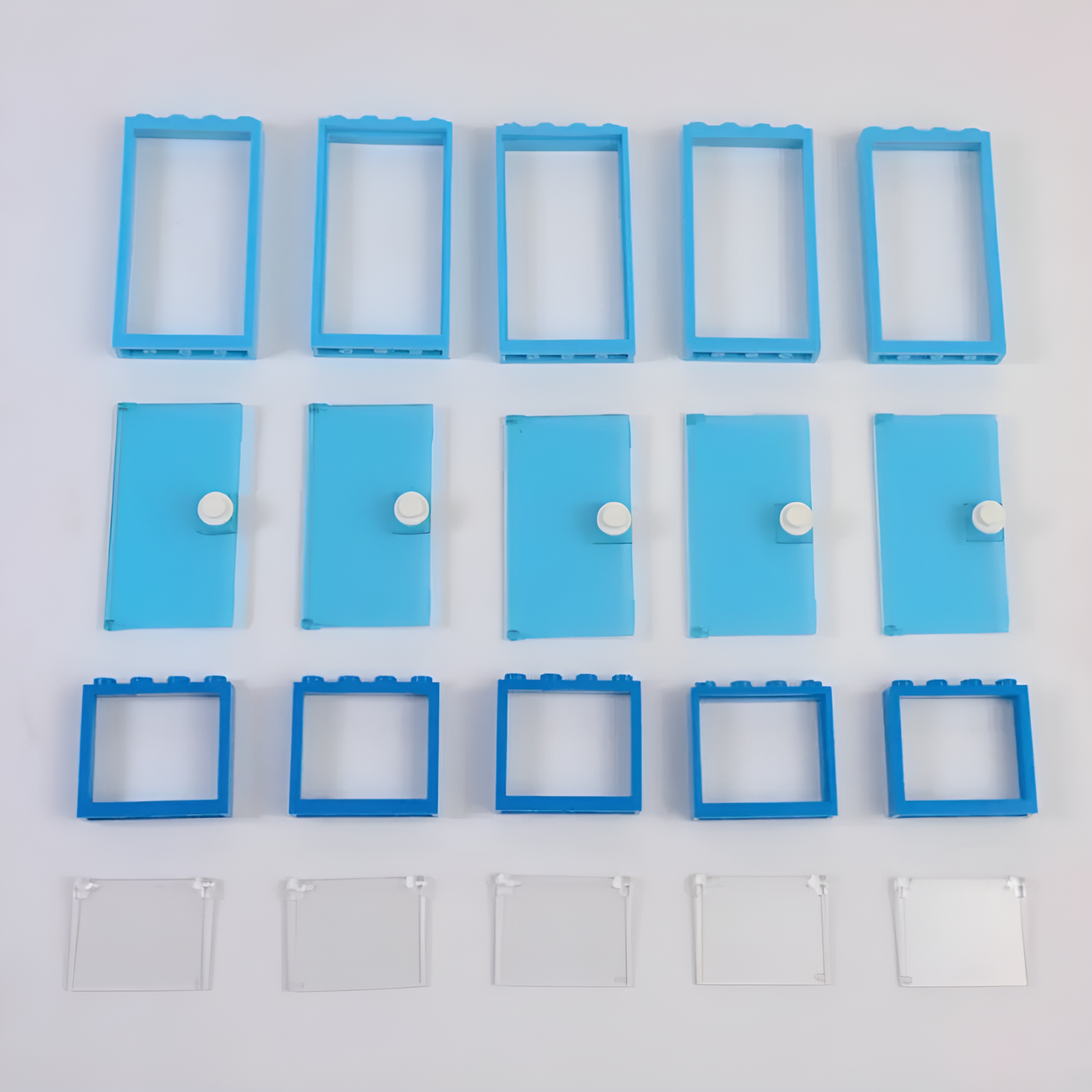 Puertas y ventanas compatibles con bloques de construcción en color azul, ideales para casas y edificios
