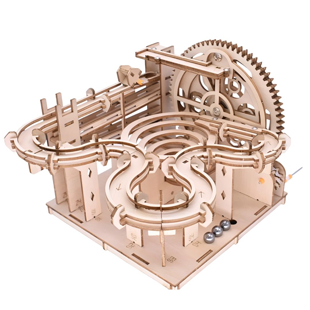 Puzzle 3D de madera modelo M con mecanismo de canicas sobre fondo blanco
