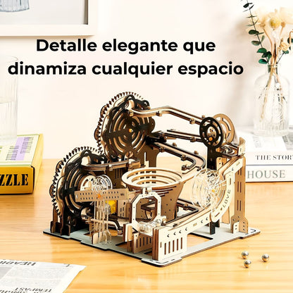 Rompecabezas 3D de madera y canicas como elemento decorativo — detalle cinético elegante para hogar, oficina o estudio.